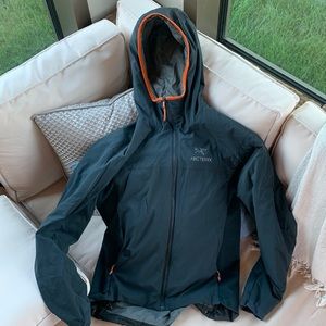 Arc’teryx Atom Hooded Jacket